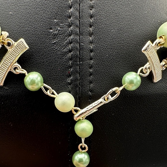Japan Green Beaded Necklace - Picture 5 of 5
